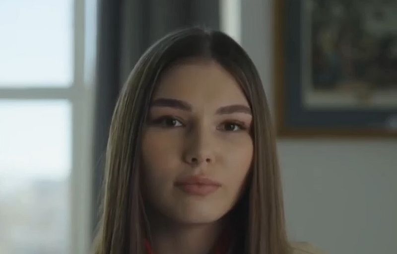 Kraftsportlerin Maryana Naumovas Antwort auf Schwarzeneggers Ansprache an die Russen