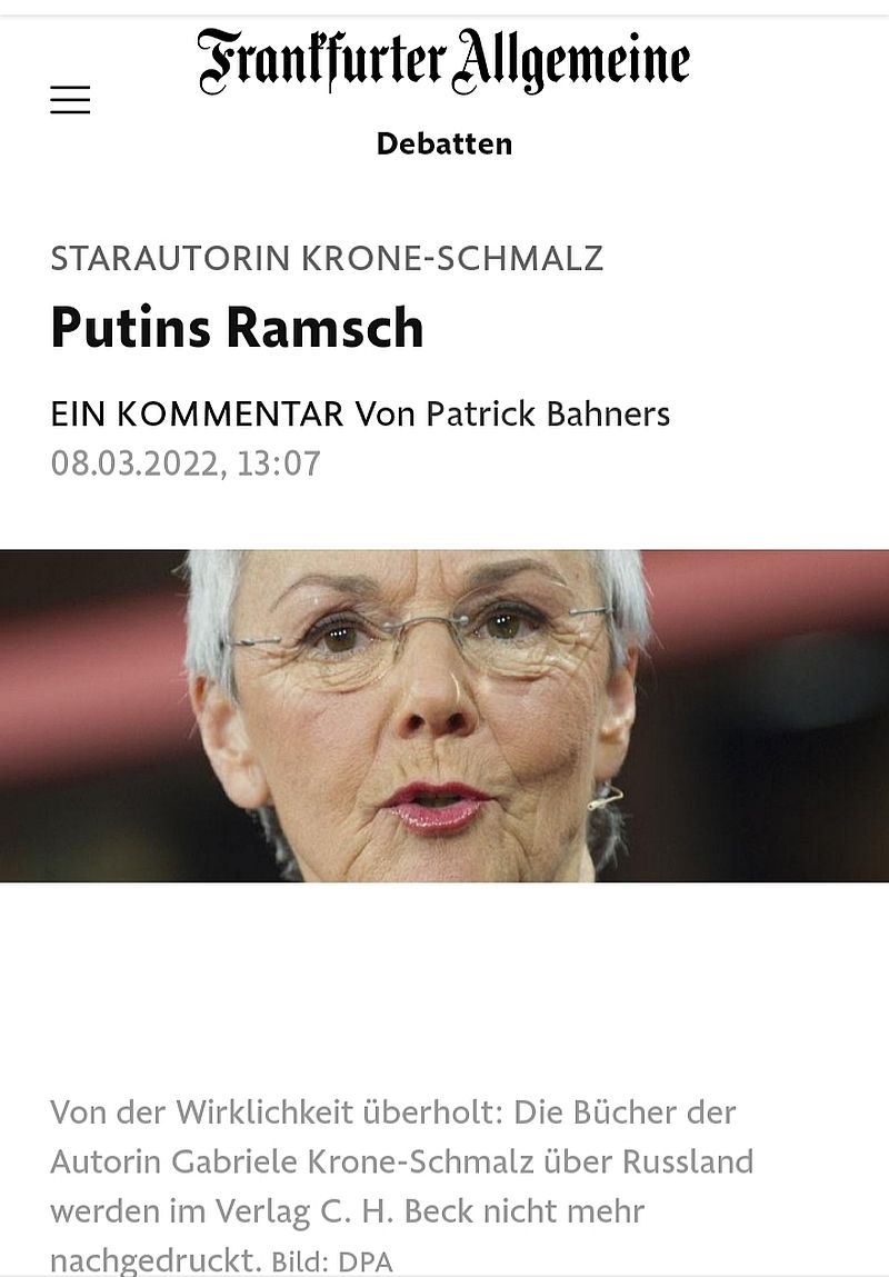 Bücherverbrennung mit neofaschistischen Methoden