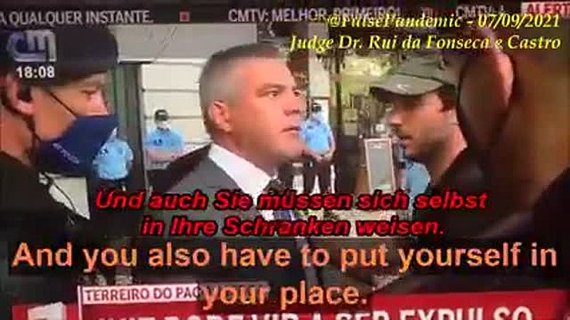 Richter zieht Polizisten den Scheitel grade, welche grundlos auf friedliche Demonstranten einschlagen