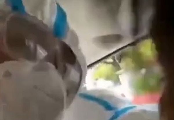 Polizei in Shanghai erklärt Bürgern, die gegen den Lockdown protestieren: «Wir führen Krieg mit Amerika»