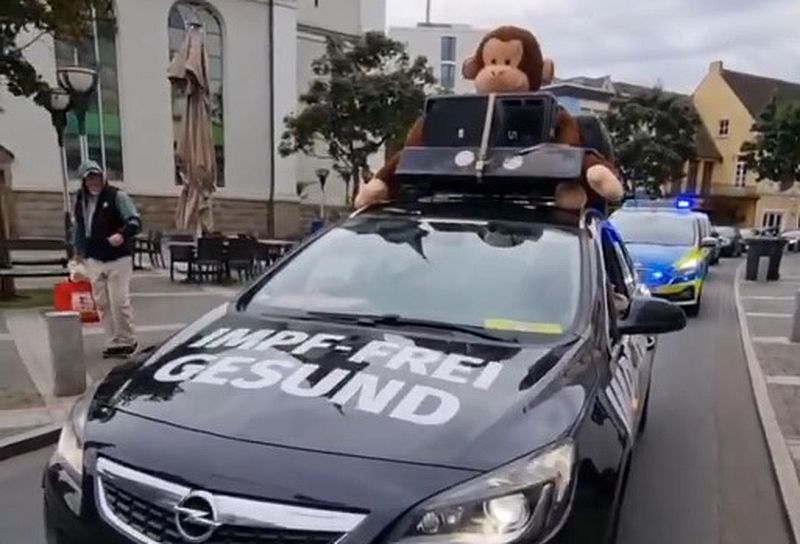 Affenpocken? Affentheater!