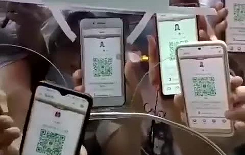 Total Überwachung: 10 Min im Umkreis von 800 m von Covid-Positiven lässt Covid-Polizei eingreifen