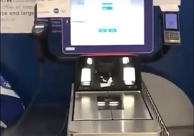 Bei Selbstbedienungskassen wird der Kassiervorgang digital aufzeichnet