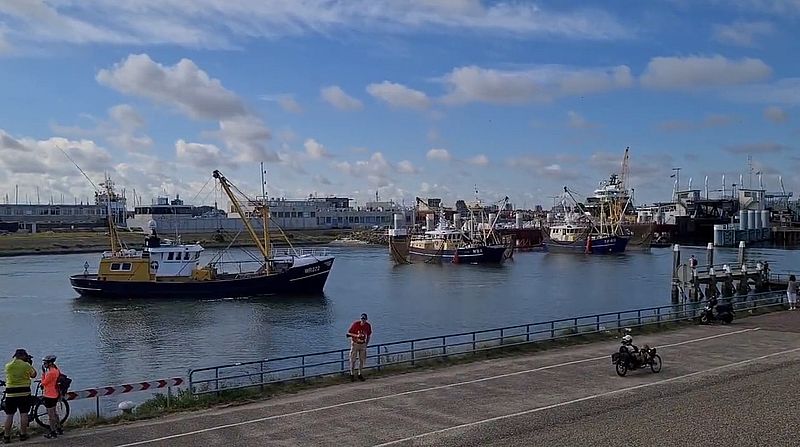 Proteste in den Niederlanden: Polizei schiesst auf unbewaffnete Bauern