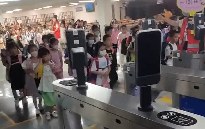 Menschenmaterial bereit zur Egalisierung