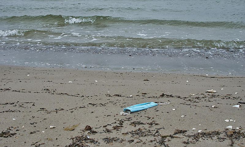 Maskeaffald forurener havene med giftige tungmetaller, opløsningsmidler og mikroplast