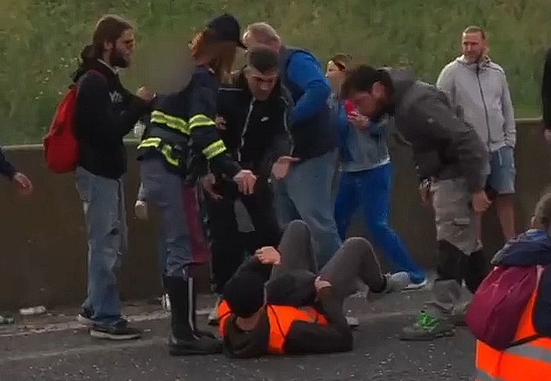 Wie Italiener mit Klima-Klebern umgehen