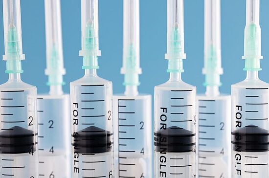 Schockierende WHO-Zahlen: Todesrate durch Corona-Impfung sprengt alle Dimensionen