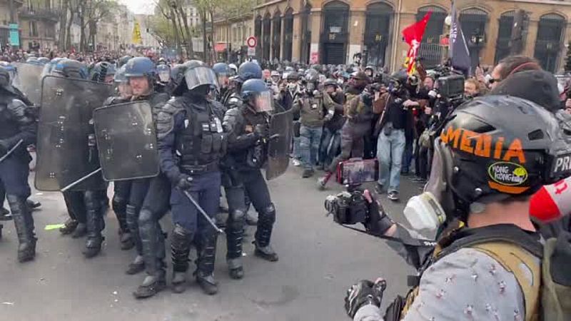 Frankrike: Voldsspiral eskalerte
