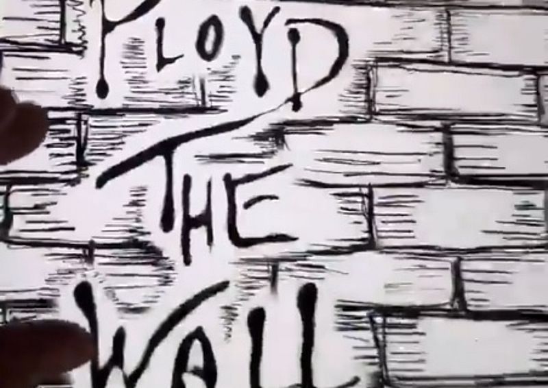 Pink Floyd: La Muro sur la saĝtelefona ekrano