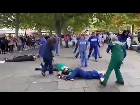 Die tanzenden COVID-Krankenschwestern sind zurück