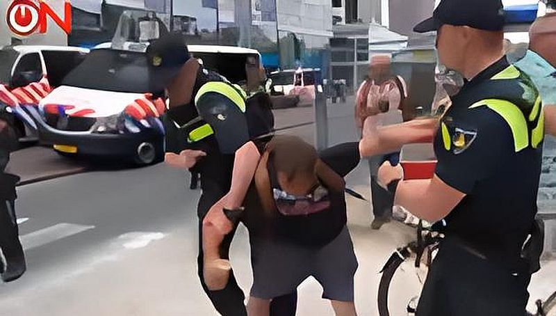 Niederländische Bauern von Polizei brutal zusammen geschlagen