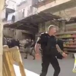 Netanjahu-Regime prügelt jüdische Kriegsgegner nieder