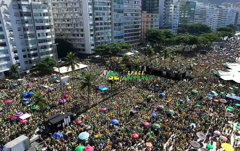 Na tisoče Brazilcev se bori za svobodo izražanja