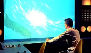 عيون في الفضاء الخارجي: عرض حقائق علمية - فيلم ديزني عن هارب والمسارات الكيميائية والهندسة الجيولوجية