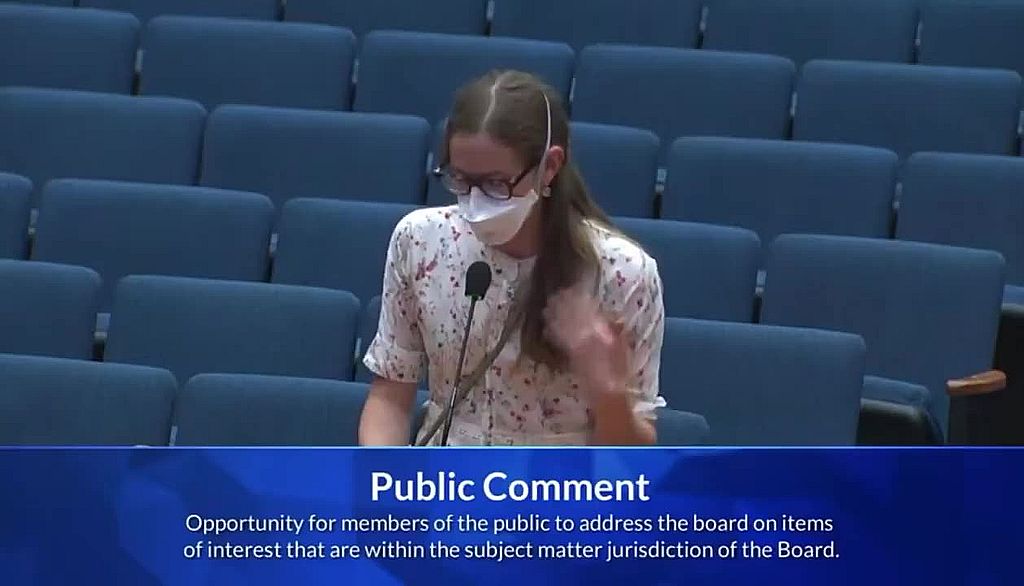 Ben Afflecks Tochter behauptet, COVID-19 ziele auf People of Color und Transgender-Personen ab