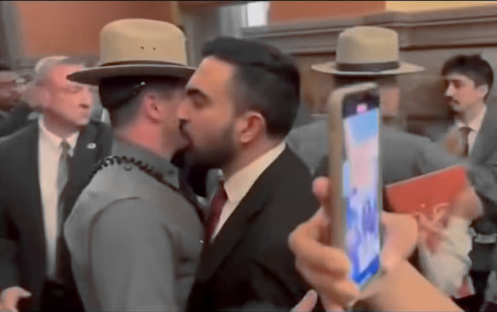 Ground Zero: Jetzt mit Wohlfühlatmosphäre - Ein Kommentar zur neuen Normalität