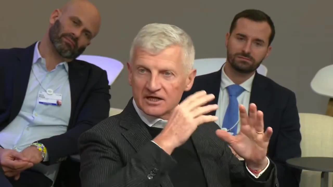 Pam nad oes neb eisiau bwyta ein "cig" sydd wedi'i dyfu yn y labordy?