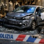 Modena: 100 km/h, ein Messer, acht Verletzte - und die übliche Beruhigungspille