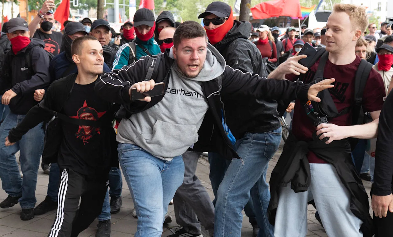 Bunt, fröhlich, blutüberströmt: Das ZDF und sein Fest der Demokratie