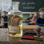 Erst die Sprache, dann die Identität: Wie die Schweiz ihren Dialekt entsorgt